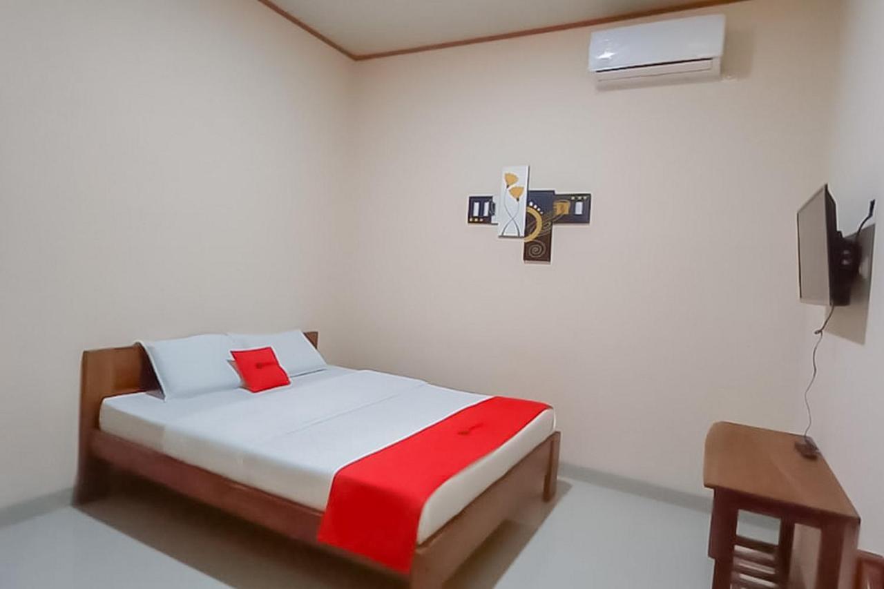Reddoorz Syariah Near Tugu Lampu Gentur Cianjur Hotel Buitenkant foto