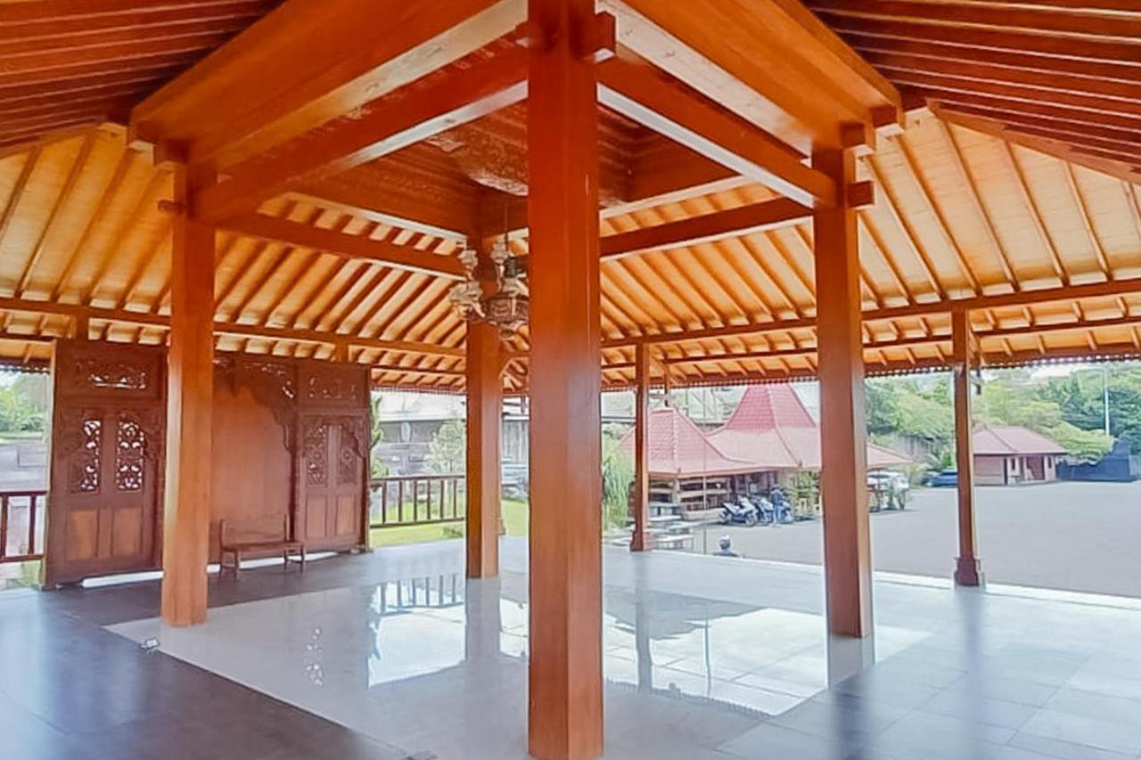 Reddoorz Syariah Near Tugu Lampu Gentur Cianjur Hotel Buitenkant foto