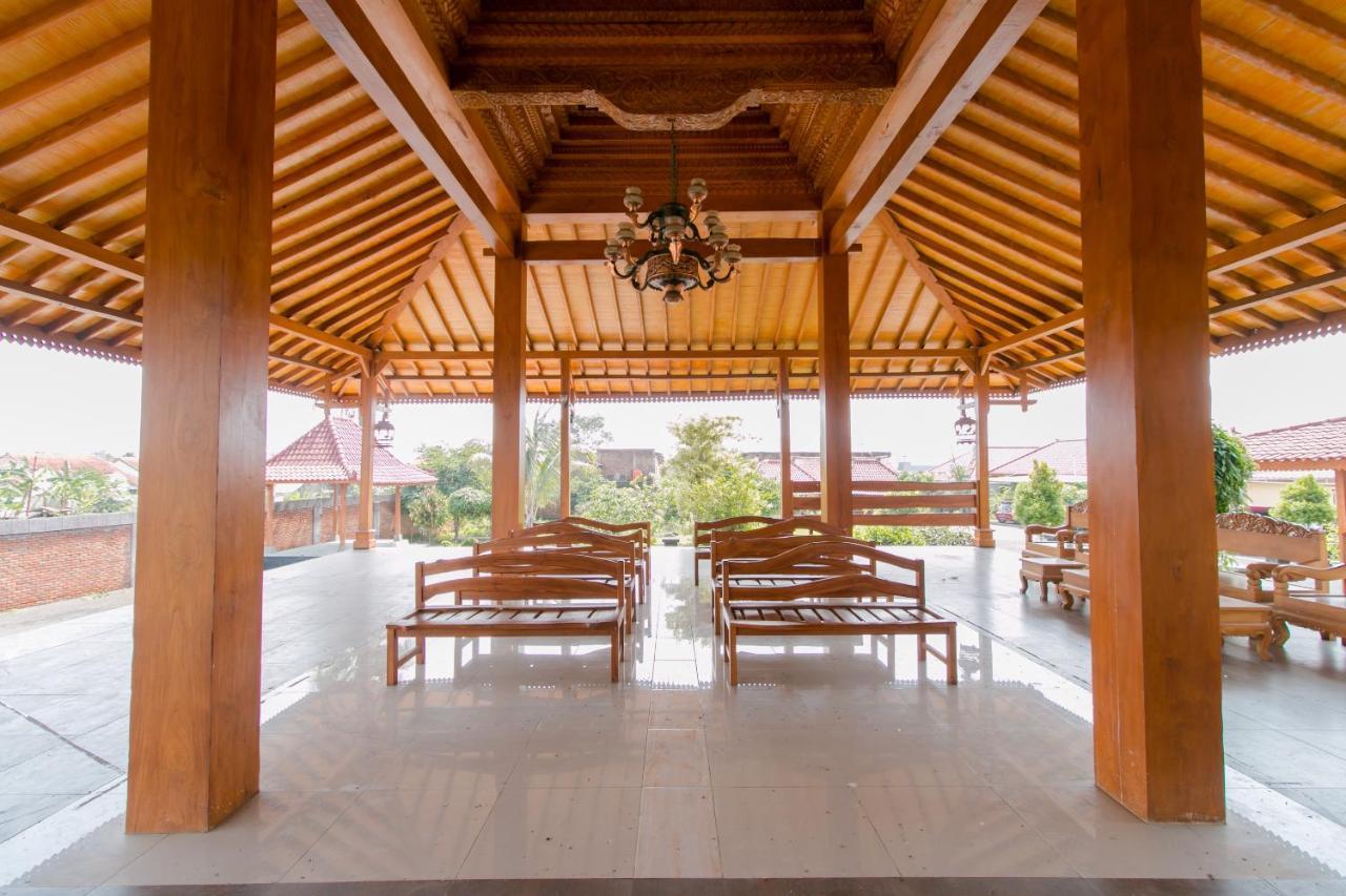 Reddoorz Syariah Near Tugu Lampu Gentur Cianjur Hotel Buitenkant foto