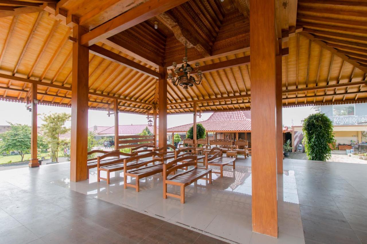Reddoorz Syariah Near Tugu Lampu Gentur Cianjur Hotel Buitenkant foto